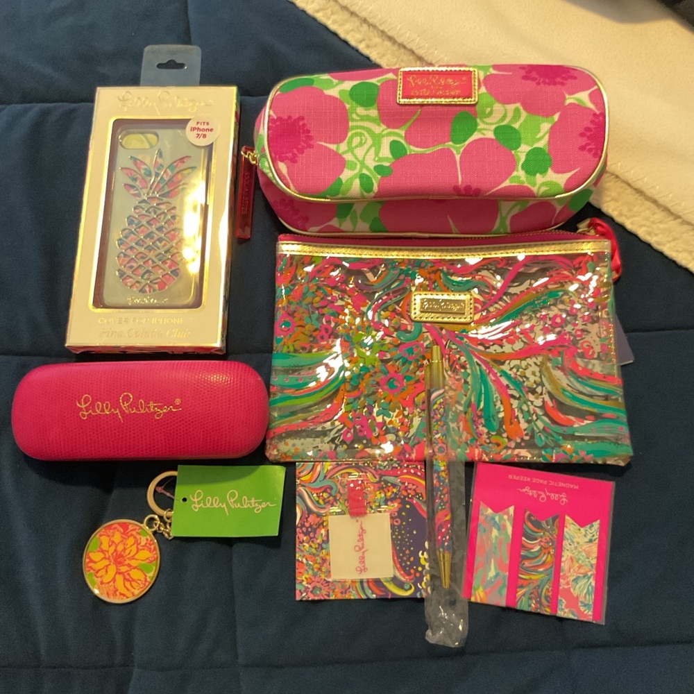 Lilly Pulitzer lot of accessories.
